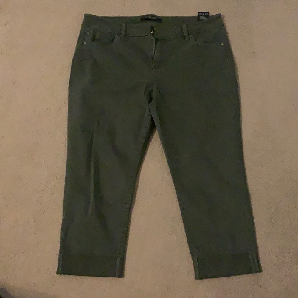 Cropped olive green jeans
